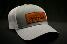 Load image into Gallery viewer, Trucker Hat