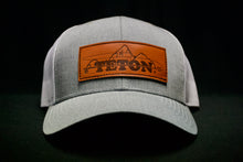 Load image into Gallery viewer, Trucker Hat